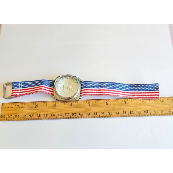 Gossip Quartz Watch White Dial 39mm Case Red White Blue Fabric Band Tested - Picture 3 of 15